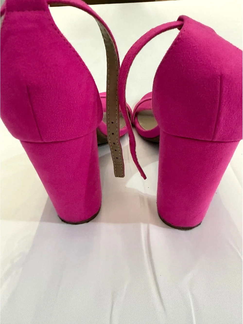 Dream Pairs Women's Pink Suede Block Heel Sandals